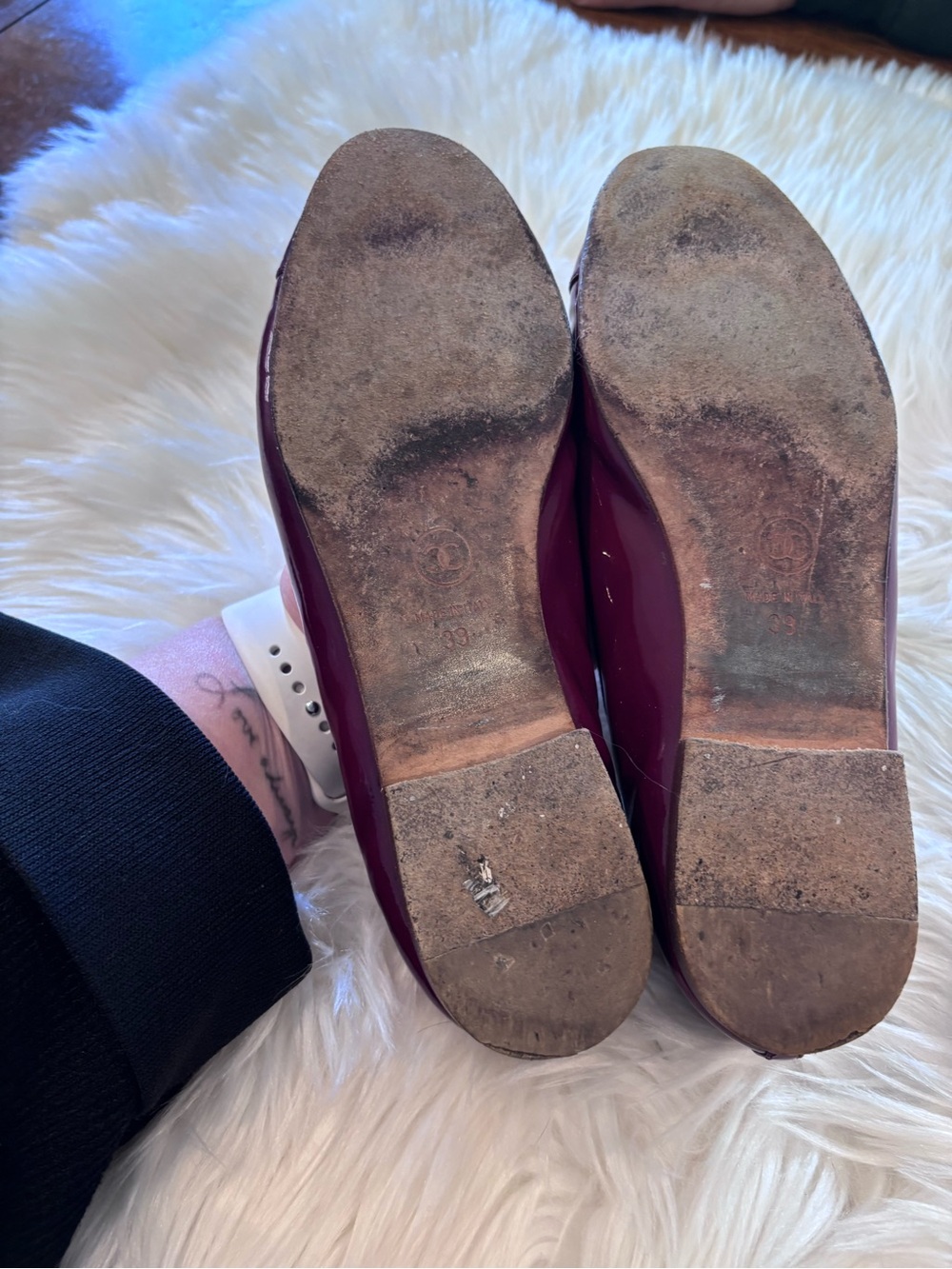 Vintage CHANEL Burgundy Patent Leather Ballet Flats with Bow - Picture 8 of 12